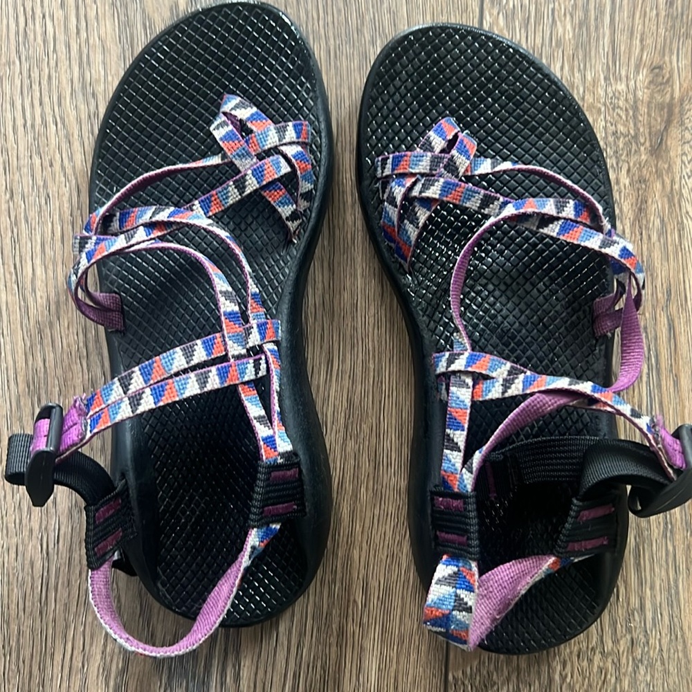 CHACO HIKING SANDALS